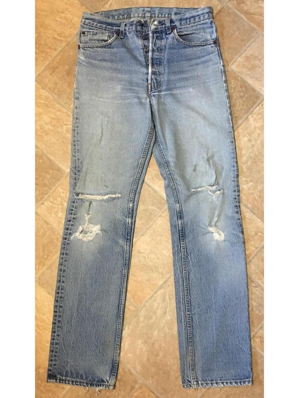 Vtg 80s 90's Levi's 501's Button-Fly Denim Jeans USA Made 31 x 33 Distressed